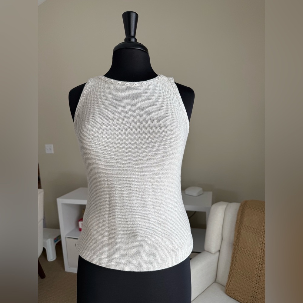 White House Black House - Elegant White/Cream/Gold Sleeveless Tank Top/Sweater